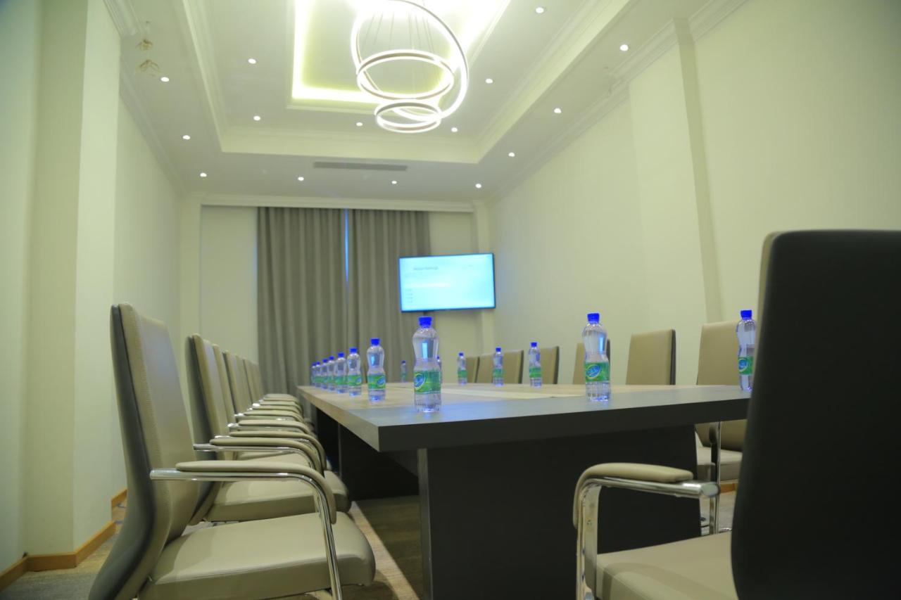 Check Inn Hotel Addis Abeba Eksteriør bilde