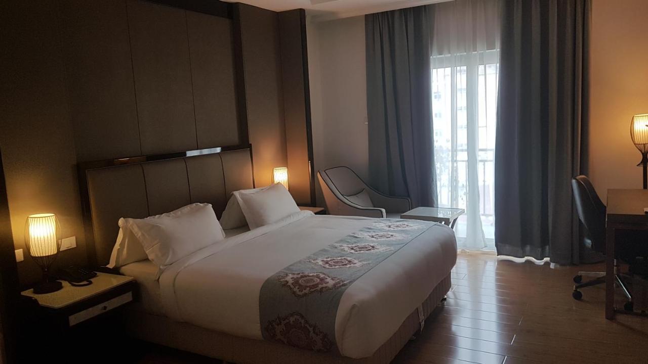 Check Inn Hotel Addis Abeba Eksteriør bilde